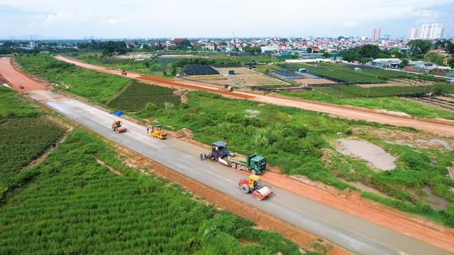 Hình hài bất ngờ ở "siêu dự án" hàng chục nghìn tỷ đi qua 7 quận, huyện ở Hà Nội sau 1 năm thi công- Ảnh 17.