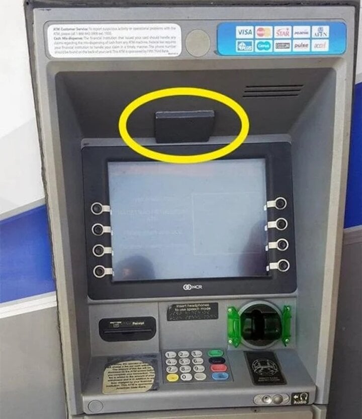 Rút tiền tại ATM phải chú ý 3 điểm này kẻo mất tiền oan- Ảnh 1.
