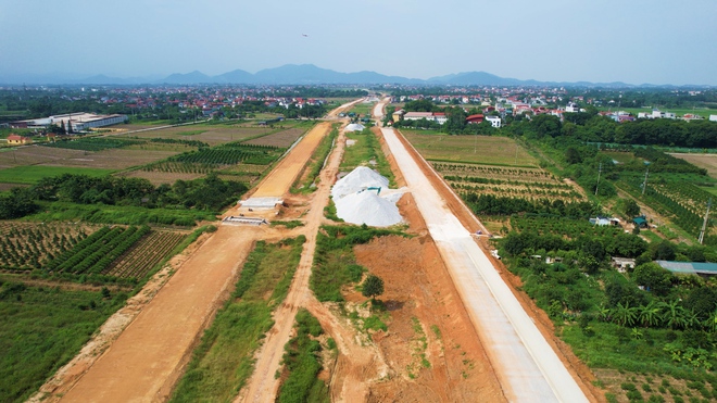 Hình hài bất ngờ ở "siêu dự án" hàng chục nghìn tỷ đi qua 7 quận, huyện ở Hà Nội sau 1 năm thi công- Ảnh 13.
