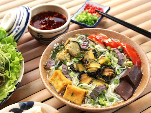 Ai đến Hà Nội cũng nhớ mãi 1 món ăn ấm nóng, dai giòn, ngọt thanh: Không chỉ thơm ngon mà còn giàu dinh dưỡng- Ảnh 1.