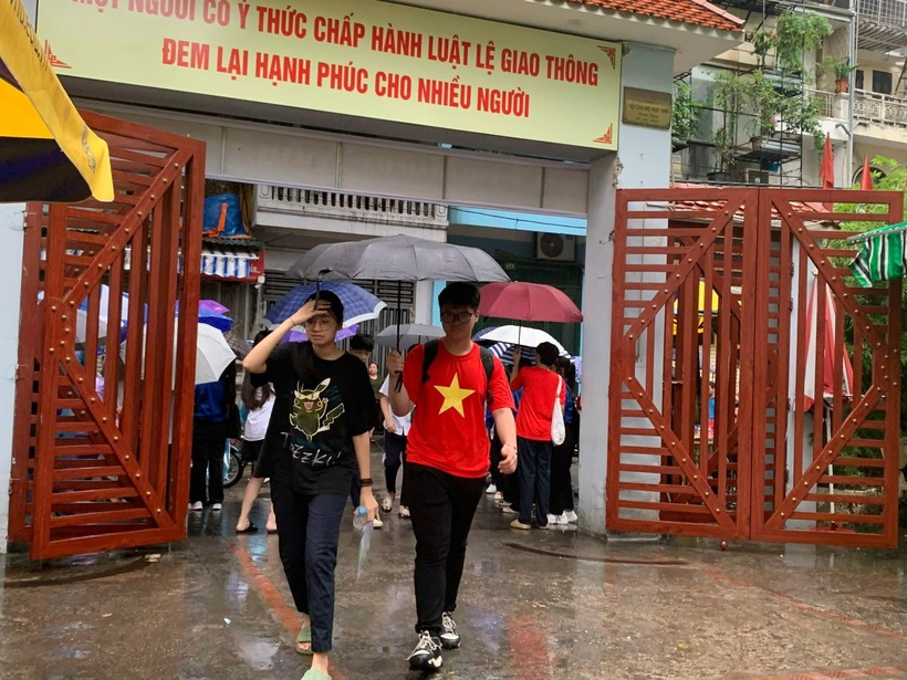 Xôn xao tin trường ở Hà Nội thêm 100 chỉ tiêu trái tuyến: Sở GD&ĐT nói gì?- Ảnh 2.