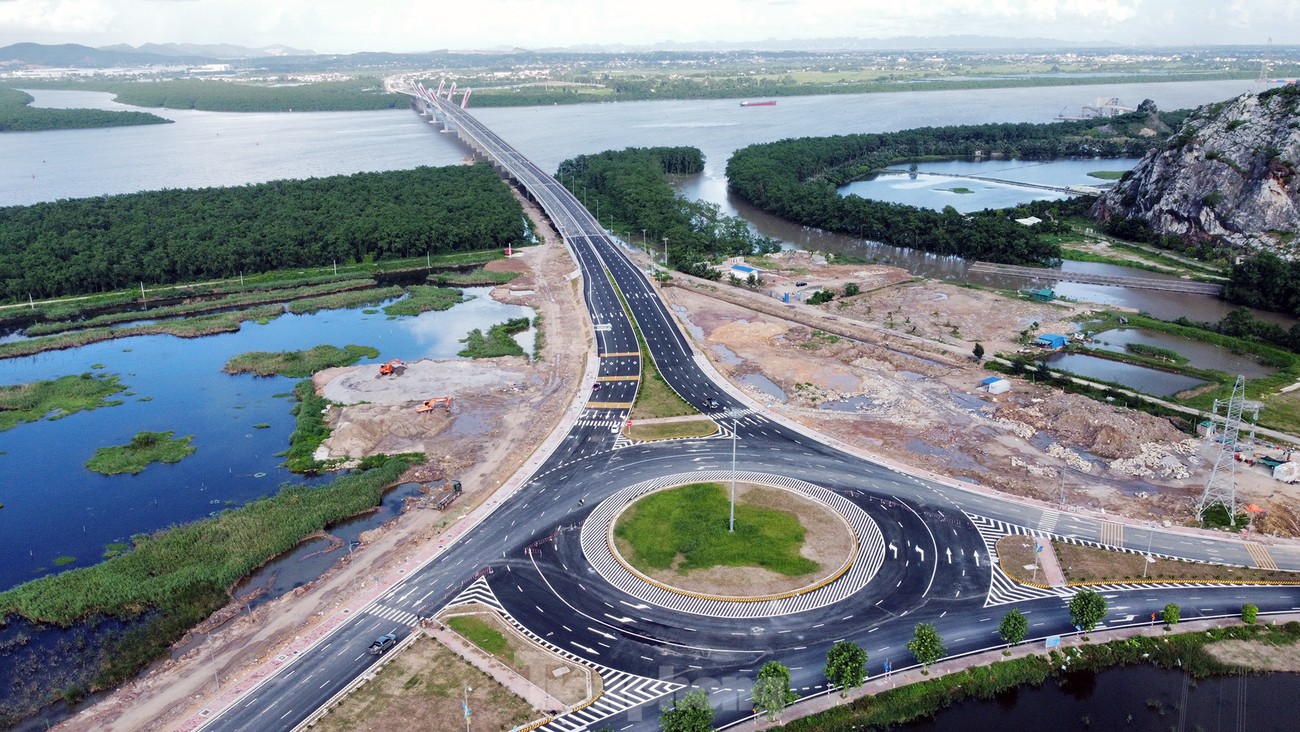 Toàn cảnh cầu 2.000 tỷ nối Hải Phòng với Quảng Ninh sắp thông xe- Ảnh 1.