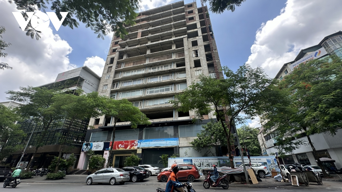 Loạt tài sản công vị trí đất 