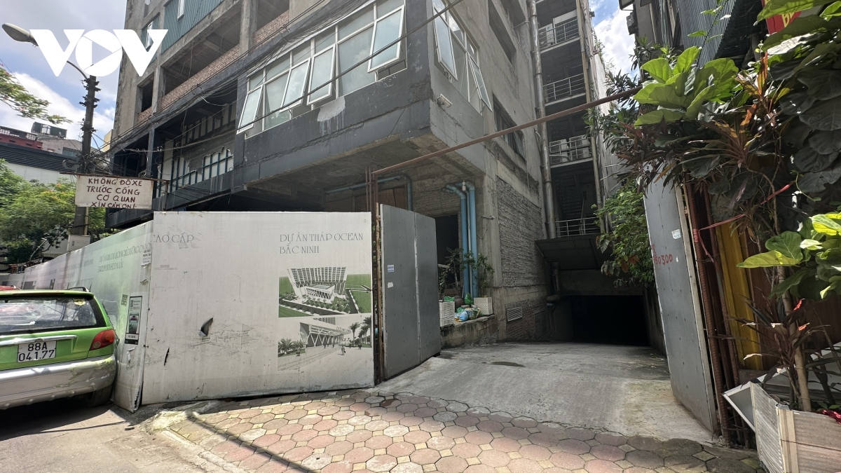 Loạt tài sản công vị trí đất 