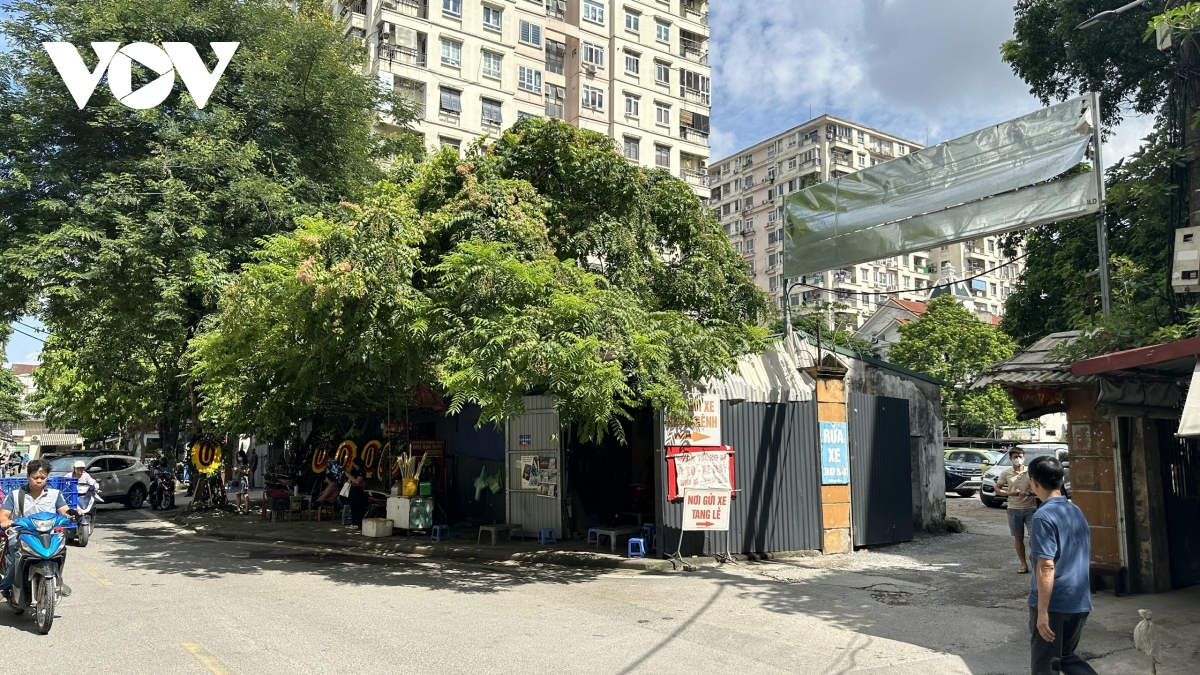 Loạt tài sản công vị trí đất 