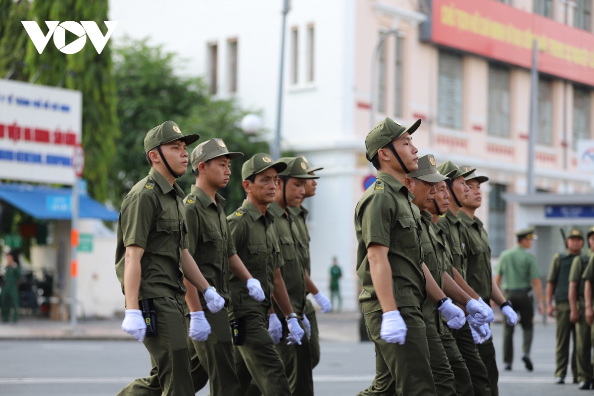 Kiện toàn lực lượng tham gia bảo vệ an ninh, trật tự ở cơ sở để làm gì?- Ảnh 2.