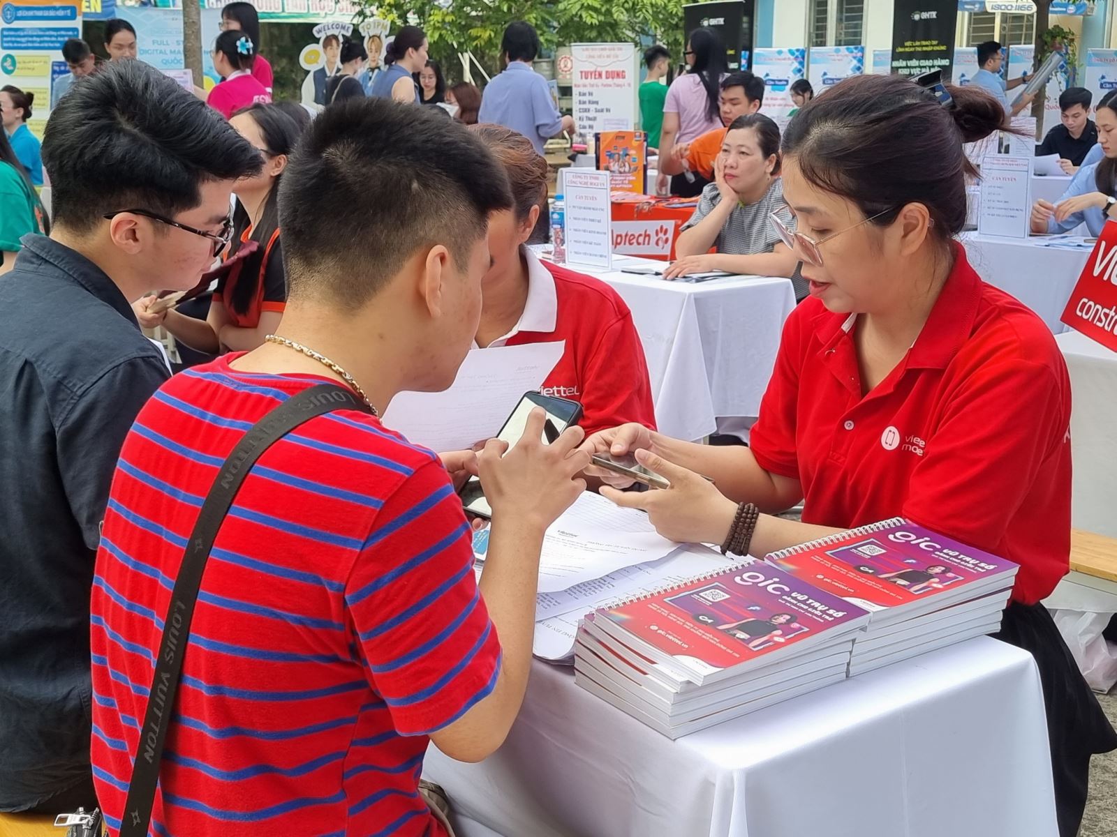 Doanh nghiệp vẫn khó tuyển lao động dù có nhu cầu- Ảnh 1.