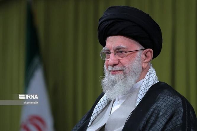 Lãnh tụ tối cao Iran Ali Khamenei tuyên bố sẽ trả thù cho thủ lĩnh Hamas vừa bị ám sát ở Tehran. Ảnh: IRNA