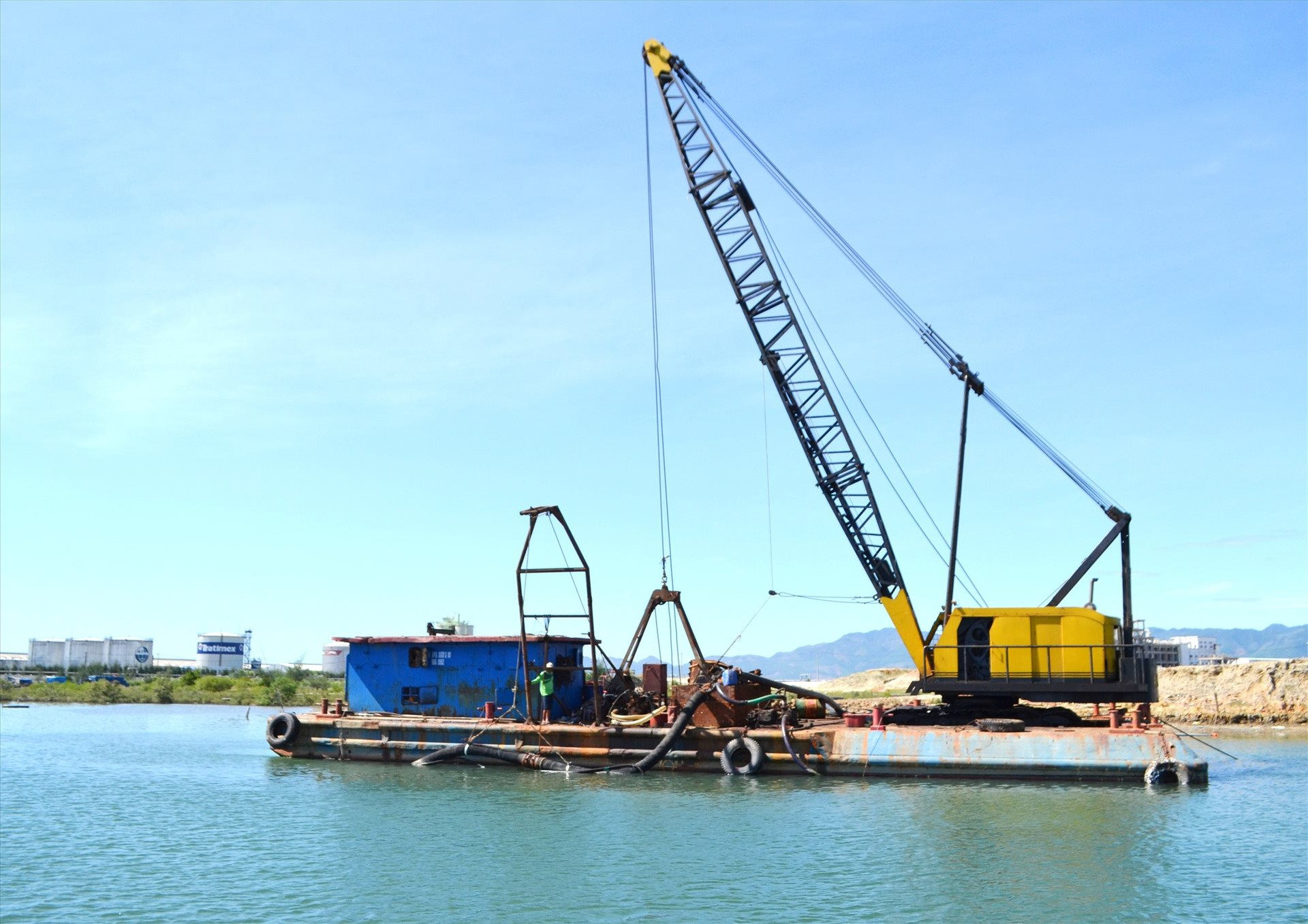 Bộ GTVT 'bật đèn xanh' cho Tập đoàn Trường Hải thực hiện nạo vét Dự án luồng hàng hải Kỳ Hà - Quảng Nam- Ảnh 1.