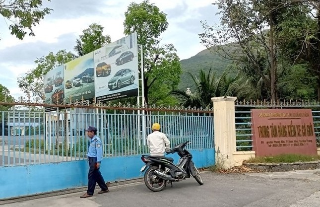 Cựu Phó giám đốc Trung tâm Đăng kiểm Khánh Hòa bị tuyên phạt 15 năm 6 tháng tù- Ảnh 3.