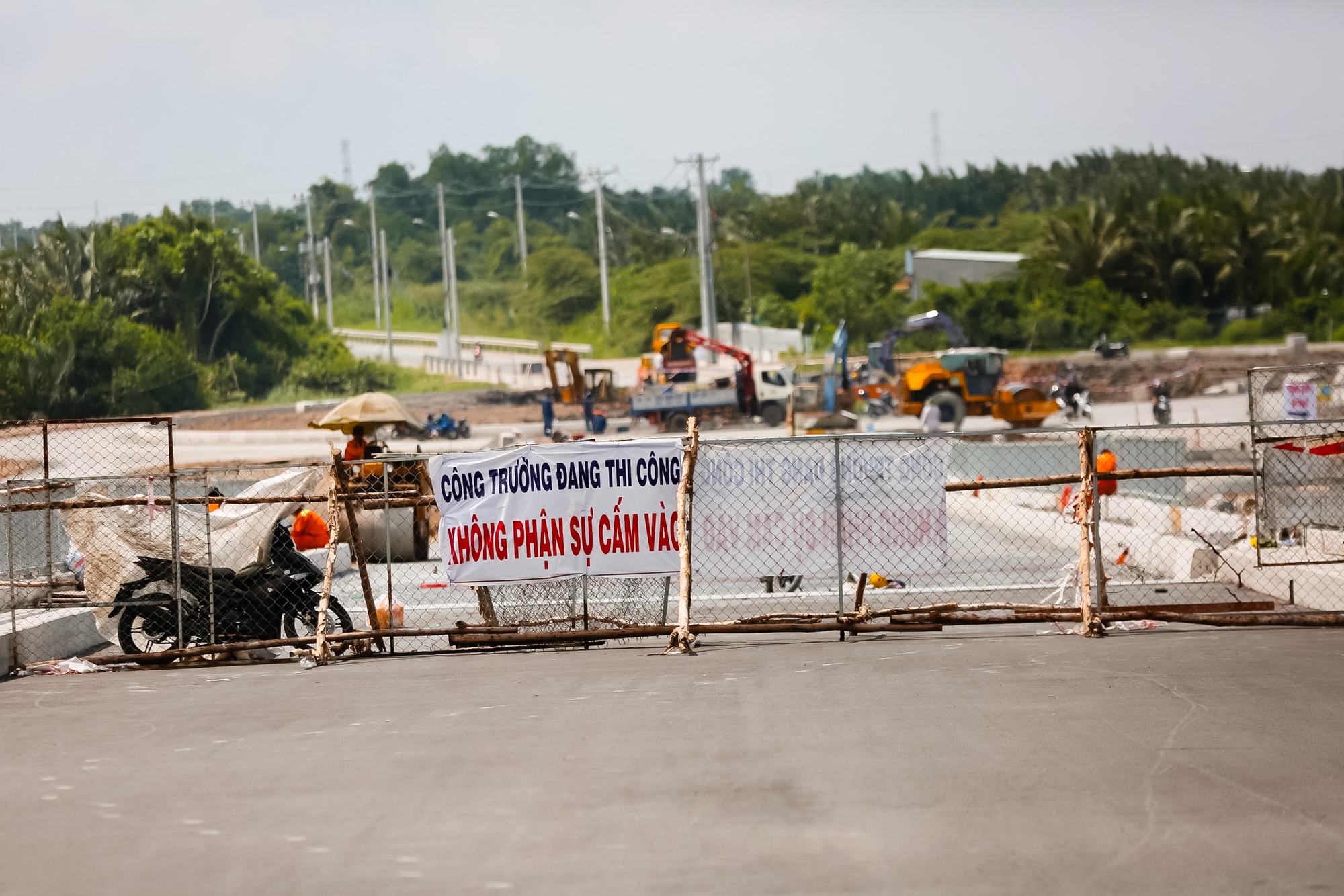 Ảnh: Toàn cảnh cây cầu 500 tỷ rút ngắn quãng đường 10km chỉ còn 500 mét tại TP.HCM- Ảnh 12.