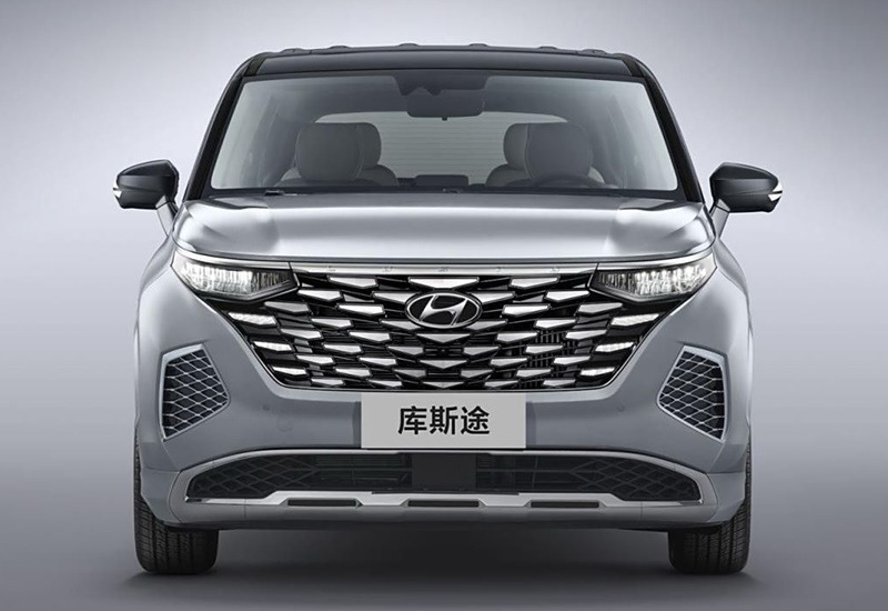 Hyundai Custin 2025 lộ ảnh: Tinh chỉnh thiết kế, giữ nguyên động cơ, ra mắt ngay tháng 8 này- Ảnh 1.