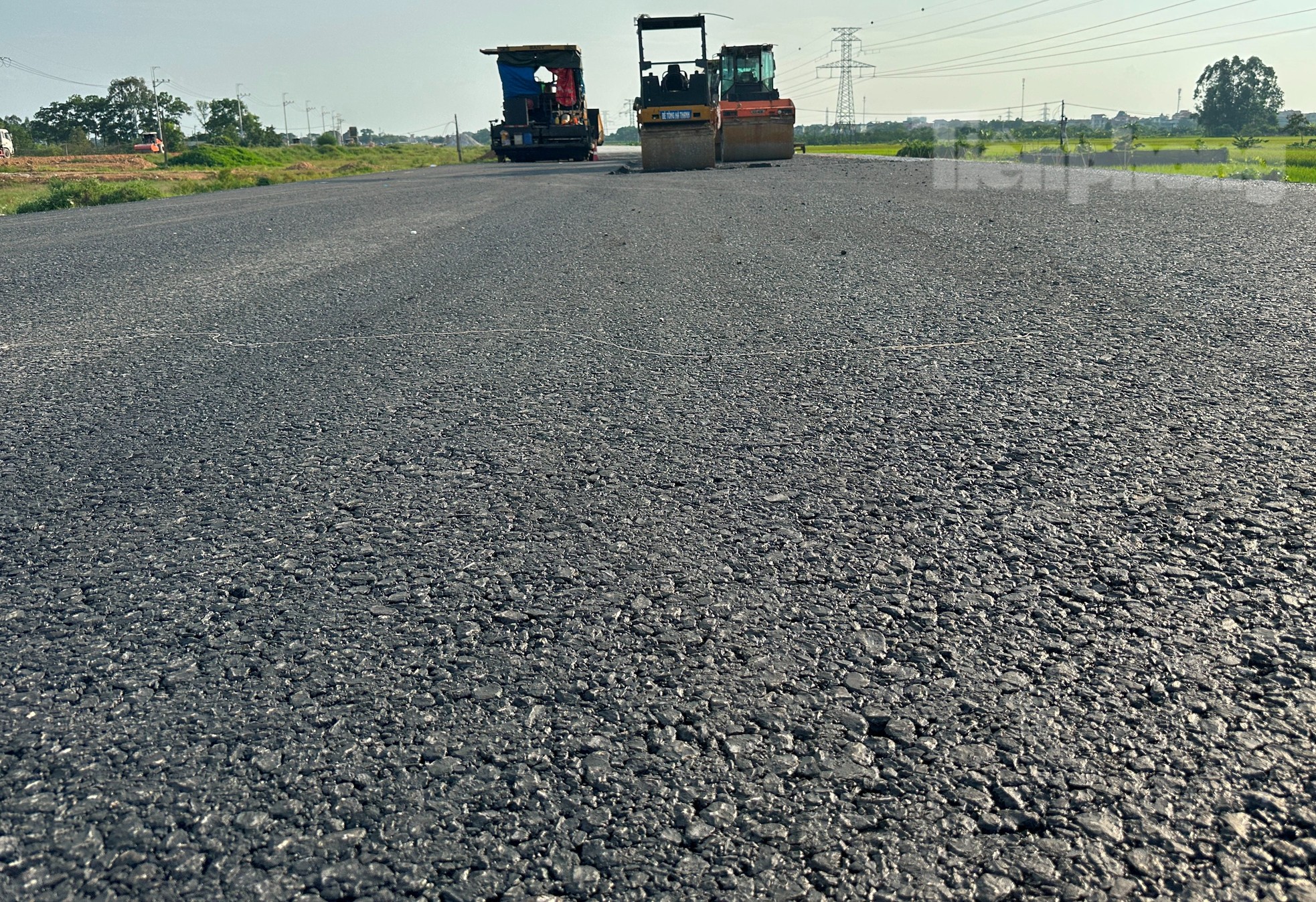 Đường Vành đai 4- Vùng Thủ đô với những km đầu tiên được thảm nhựa, hiện hình hài- Ảnh 4.