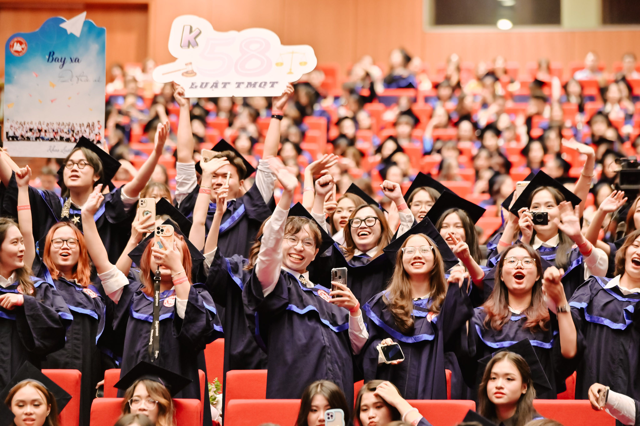 Không phải tiếng Anh, đây là ngành ngoại ngữ có điểm chuẩn cao nhất ĐH Ngoại thương 5 năm liên tiếp: 9 điểm/môn vẫn chưa đỗ nhưng 100% sinh viên ra trường có việc- Ảnh 2.