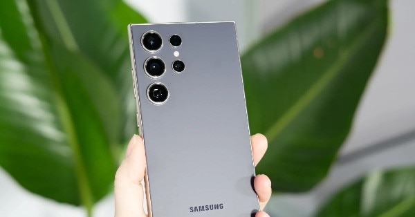 Mẫu điện thoại Trung Quốc giá 3 triệu đồng gây kinh ngạc khi lọt top smartphone bán chạy nhất thế giới- Ảnh 2.