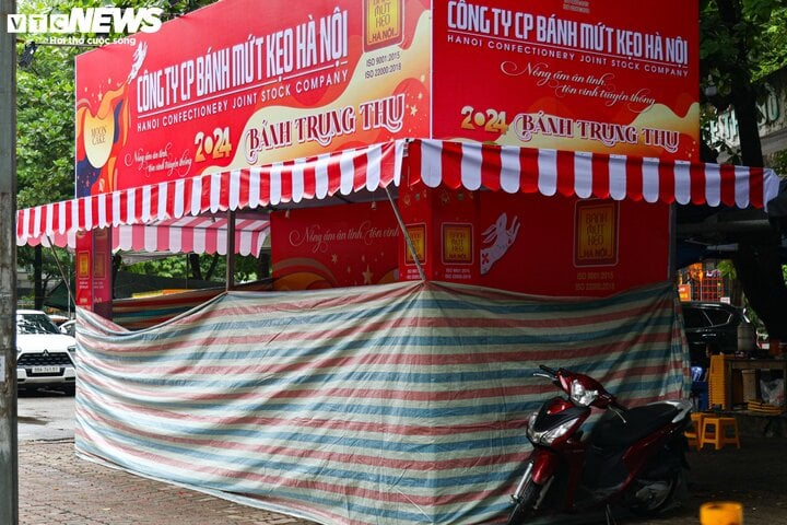 Bánh trung thu mở bán sớm, đắt hơn năm trước- Ảnh 7.