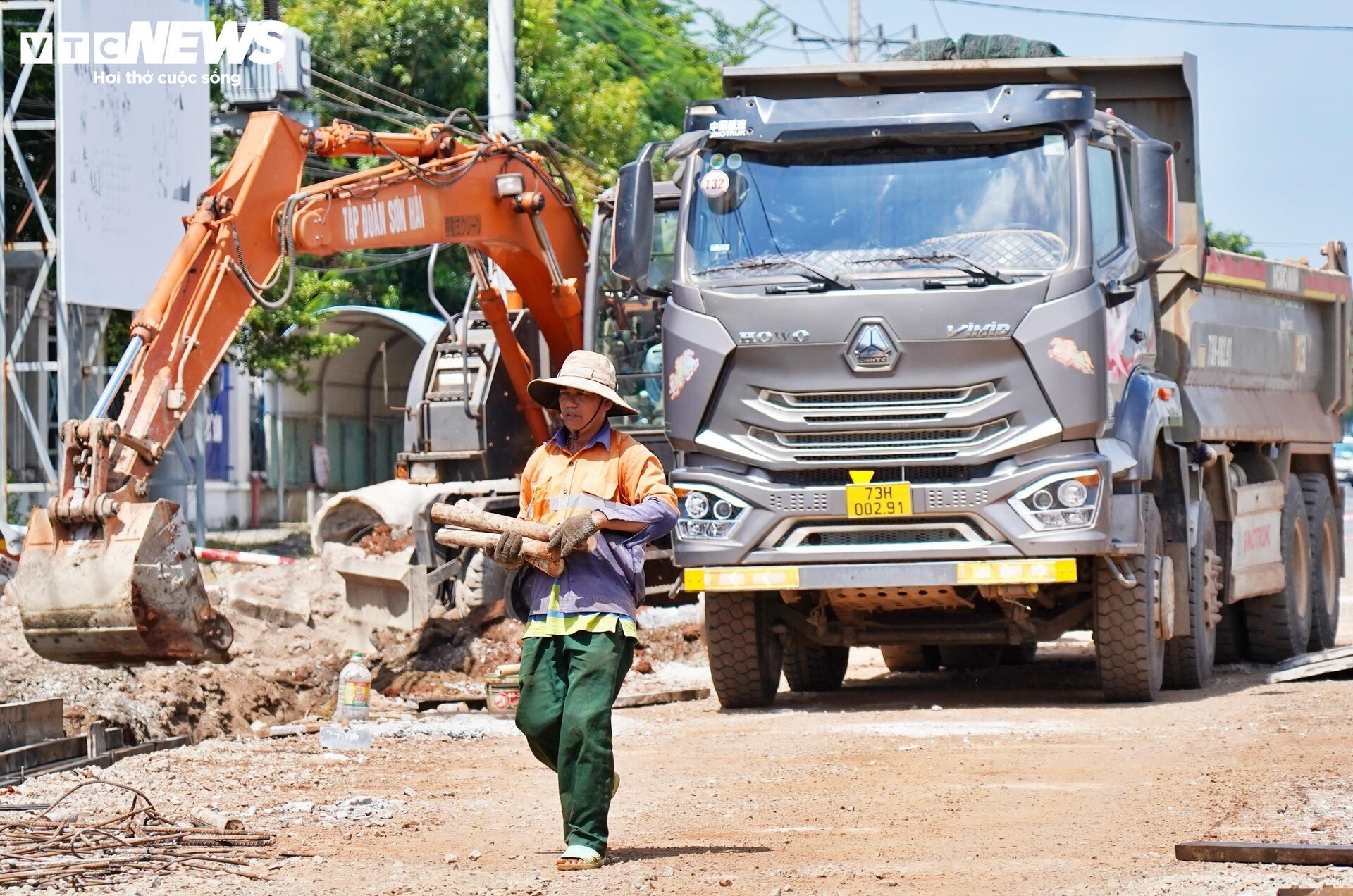 Cảnh đối lập trên công trường dự án cao tốc nghìn tỷ Biên Hòa - Vũng Tàu- Ảnh 6.