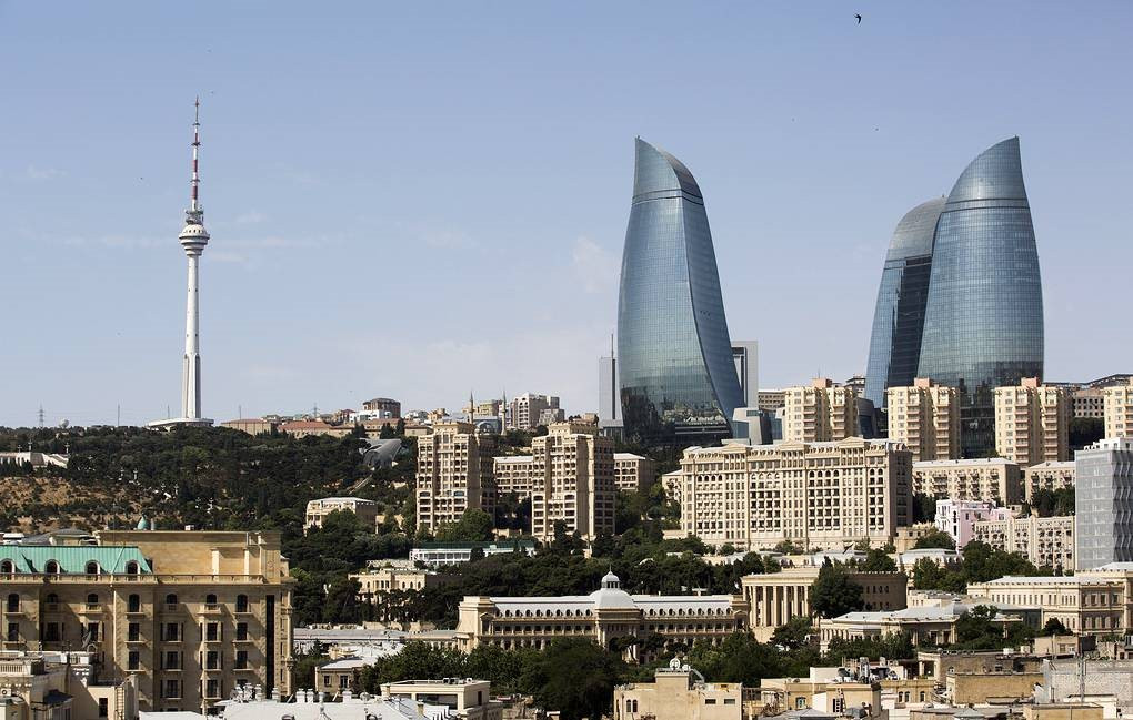 baku-1724213548075-17242135482622081021643.jpg