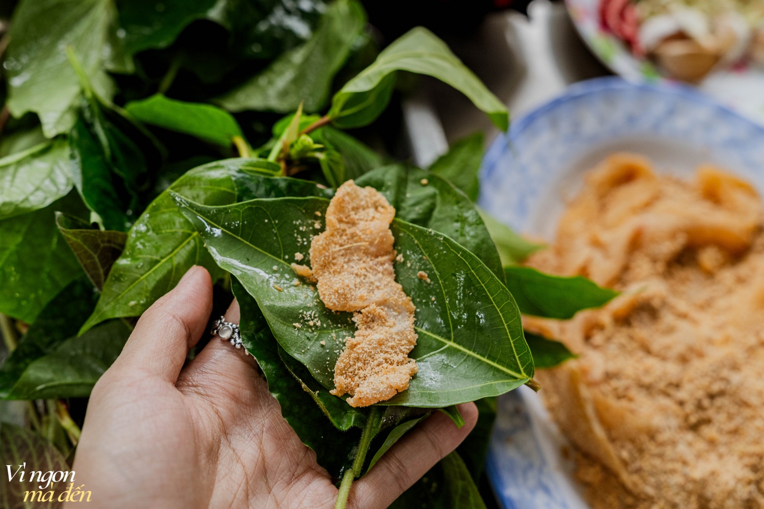 Về Biên Hòa chơi nhất định phải ăn gỏi cá tai tượng với nước xốt thịt độc đáo trứ danh, có quán mẹ truyền con nối bán hơn 30 năm chưa từng vắng khách- Ảnh 9.