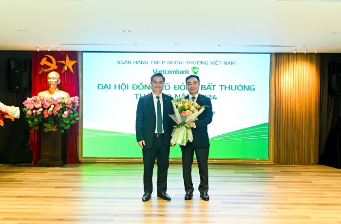 Vietcombank bầu loạt nhân sự cấp cao- Ảnh 1.