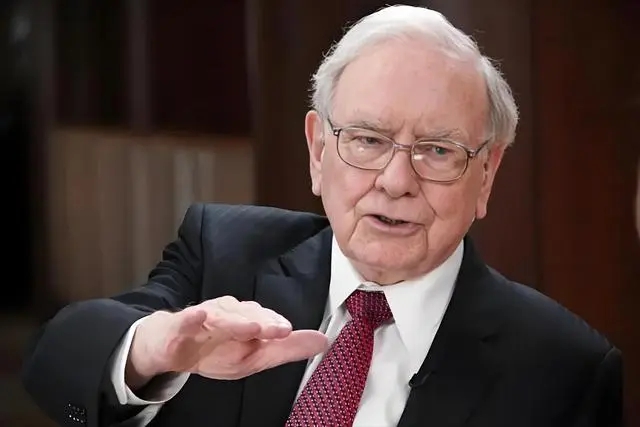 Tỷ phú Warren Buffett nói thẳng 3 điều người giàu biết rõ: Làm giàu không nhờ IQ, đây mới là yếu tố trọng tâm- Ảnh 3.