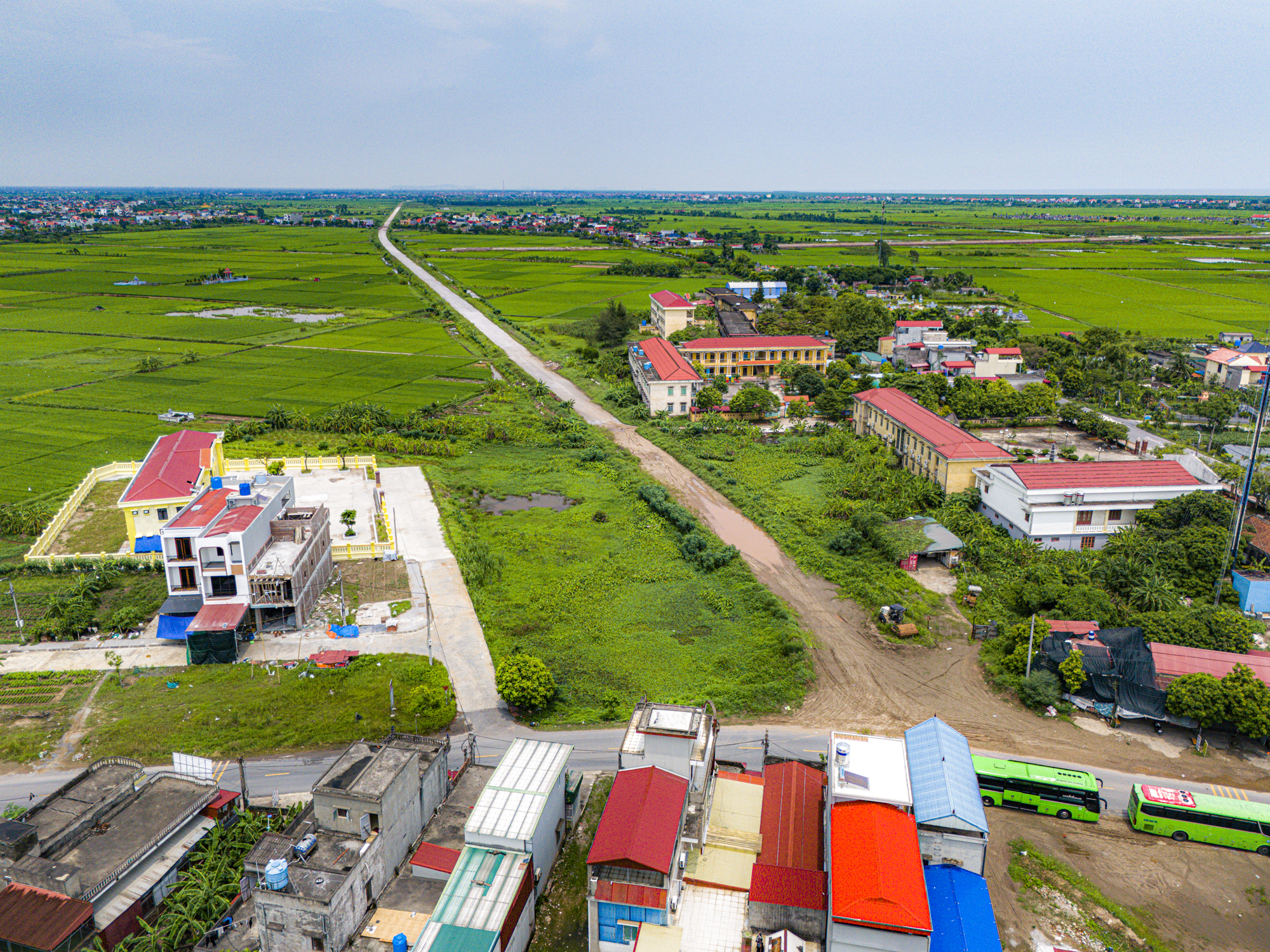 Toàn cảnh đường ven biển 3.800 tỷ, có cầu vượt sông dài hơn 2 km, nối 2 khu kinh tế tỷ USD- Ảnh 4.