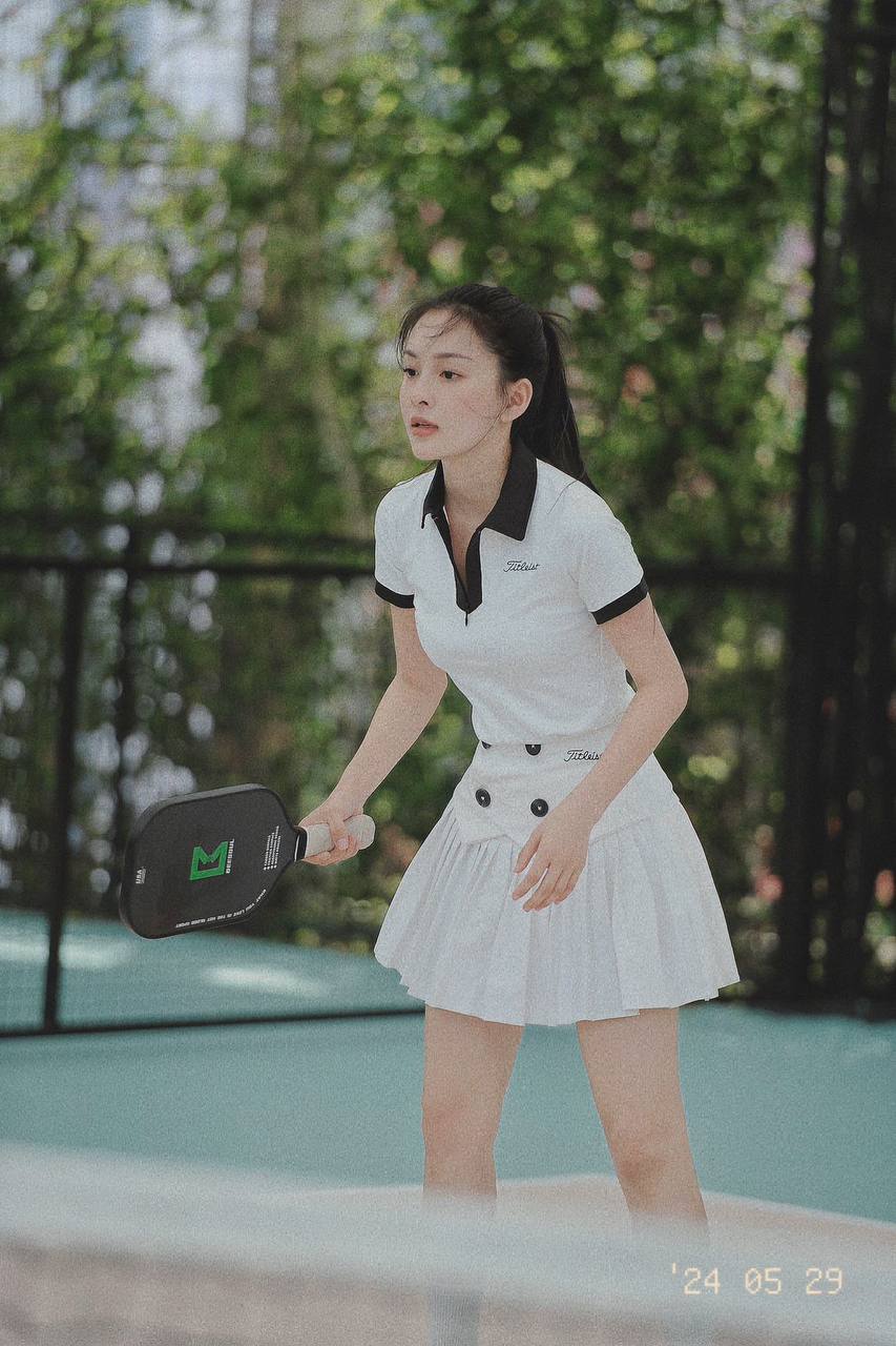 Hội gái xinh vẫn lên sân pickleball giữa bão thị phi: “Vui vẻ lên, ai mặc gì kệ đi”- Ảnh 11.