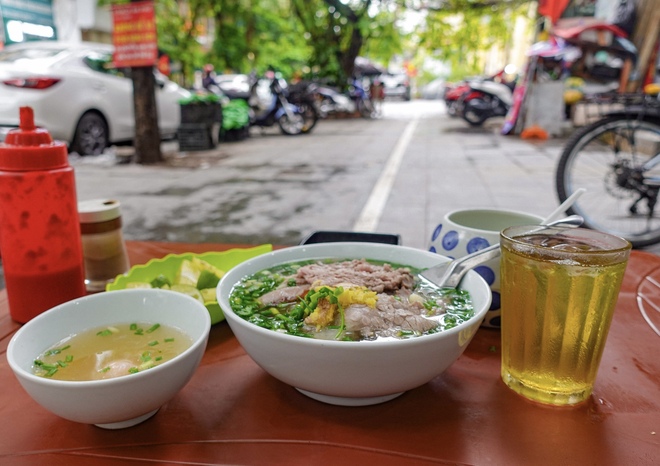 Hàng phở Nam Định bán 600 bát/ngày: Nhà 4 đời làm nghề, tồn tại ở Hà Nội nhưng vẫn giữ nét phở Cồ- Ảnh 7.