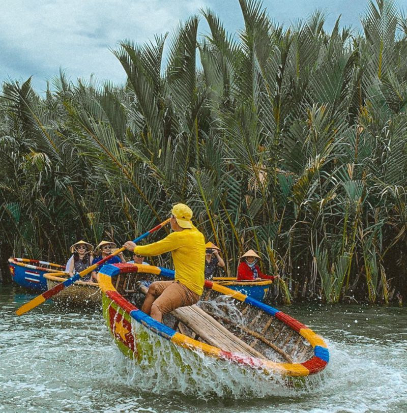 Chuyến đi thuyền ở miền Trung lọt danh sách 