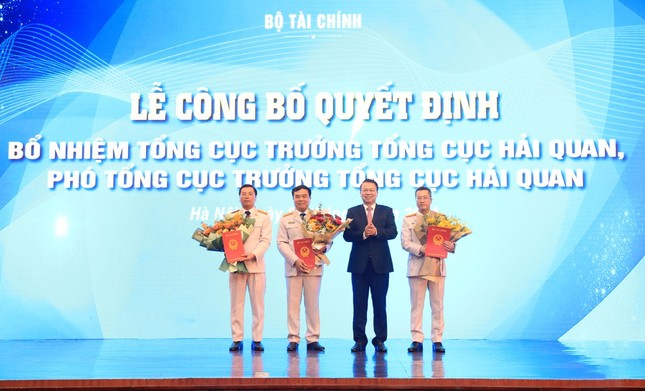 Bổ nhiệm Tổng Cục trưởng Tổng cục Hải quan- Ảnh 1.