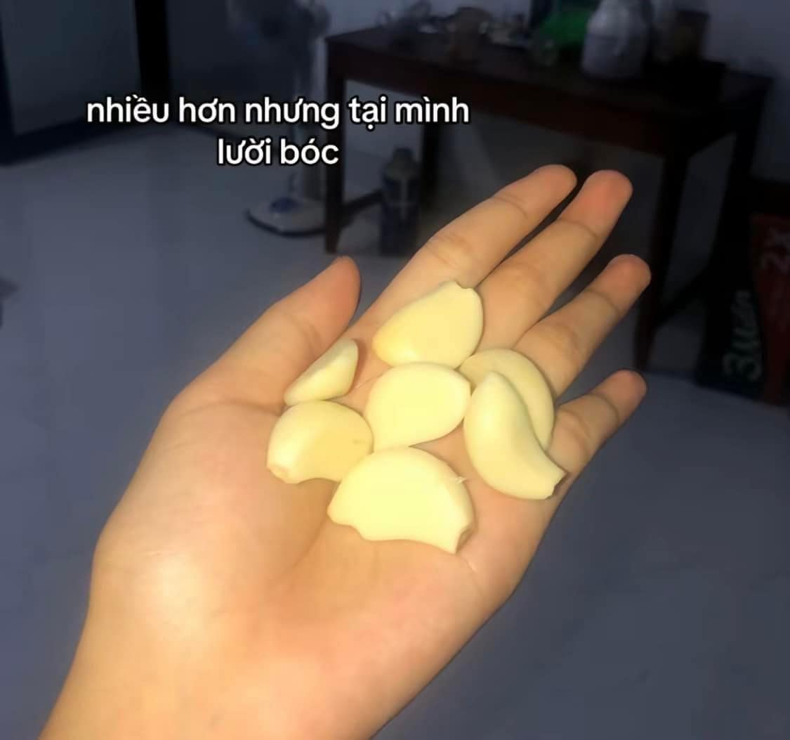 Nữ sinh kiếm 