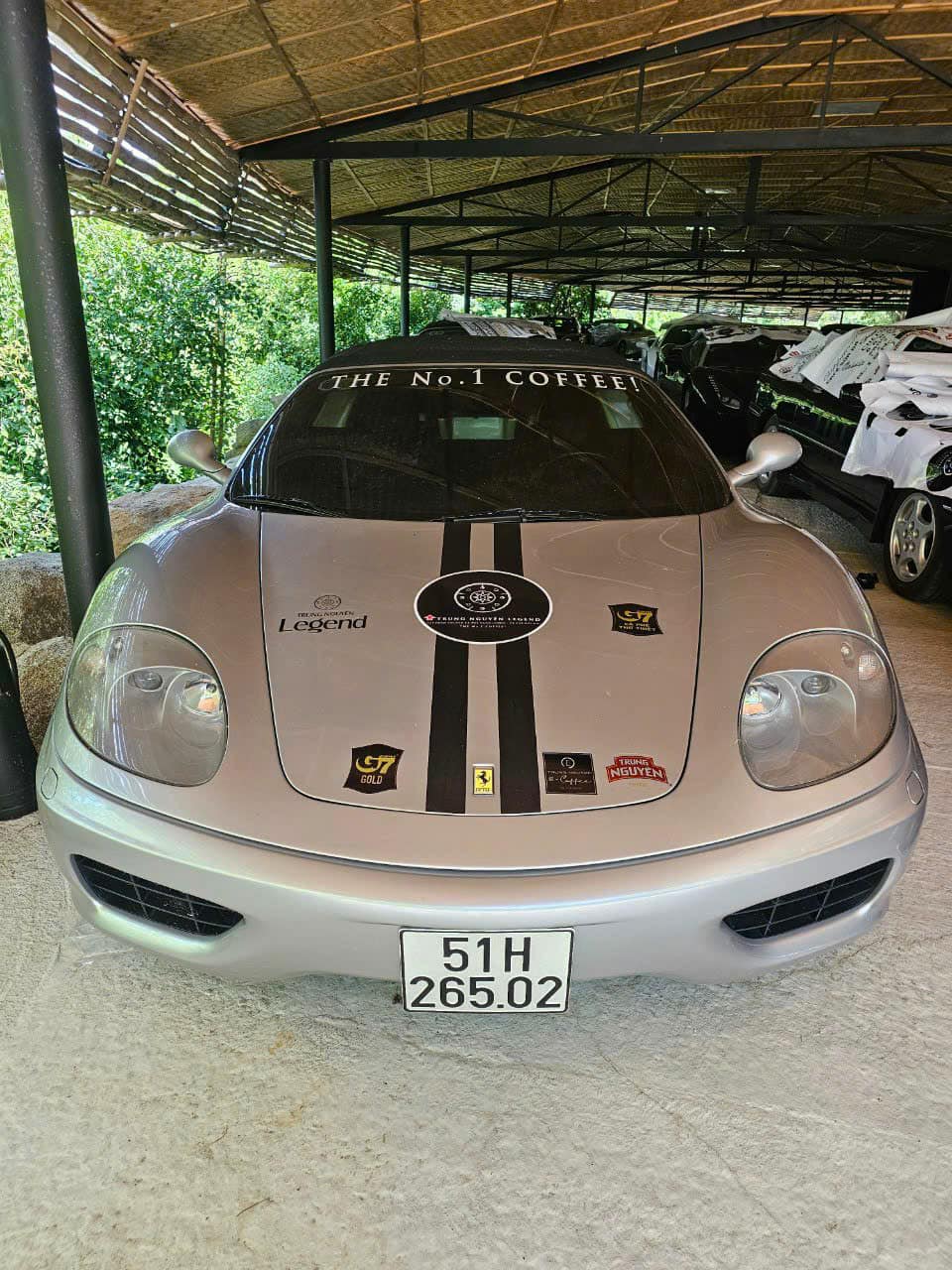 Loạt Ferrari của ông Đặng Lê Nguyên Vũ lộ ảnh lên tem chuẩn bị tham gia Gumball 3000, CĐM nhận xét: 'Vẫn thiếu nhiều siêu phẩm'- Ảnh 7.