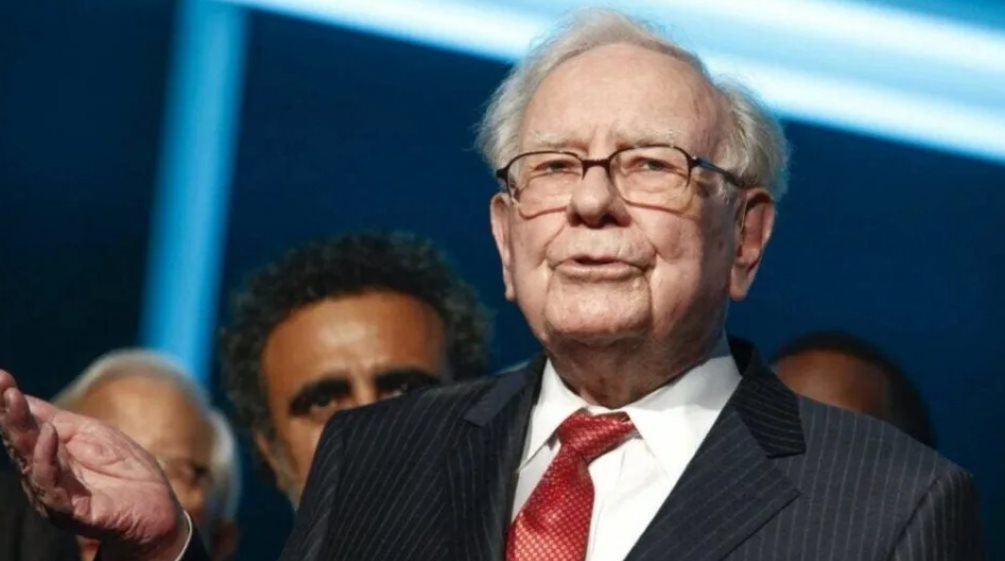 Đi ngược cả thế giới, huyền thoại Warren Buffett lẳng lặng đầu tư hàng chục tỷ USD vào một thứ ‘chưa được chứng minh’: Ông đang suy tính gì?- Ảnh 1.