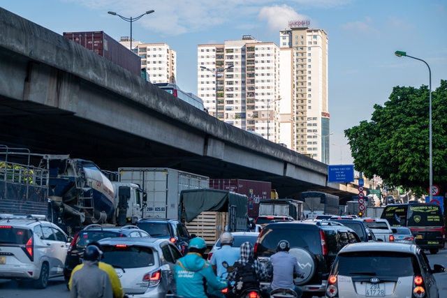 Ai đang chuẩn bị về quê nghỉ lễ 2/9 thì xem ngay những hình ảnh giao thông này!- Ảnh 6.