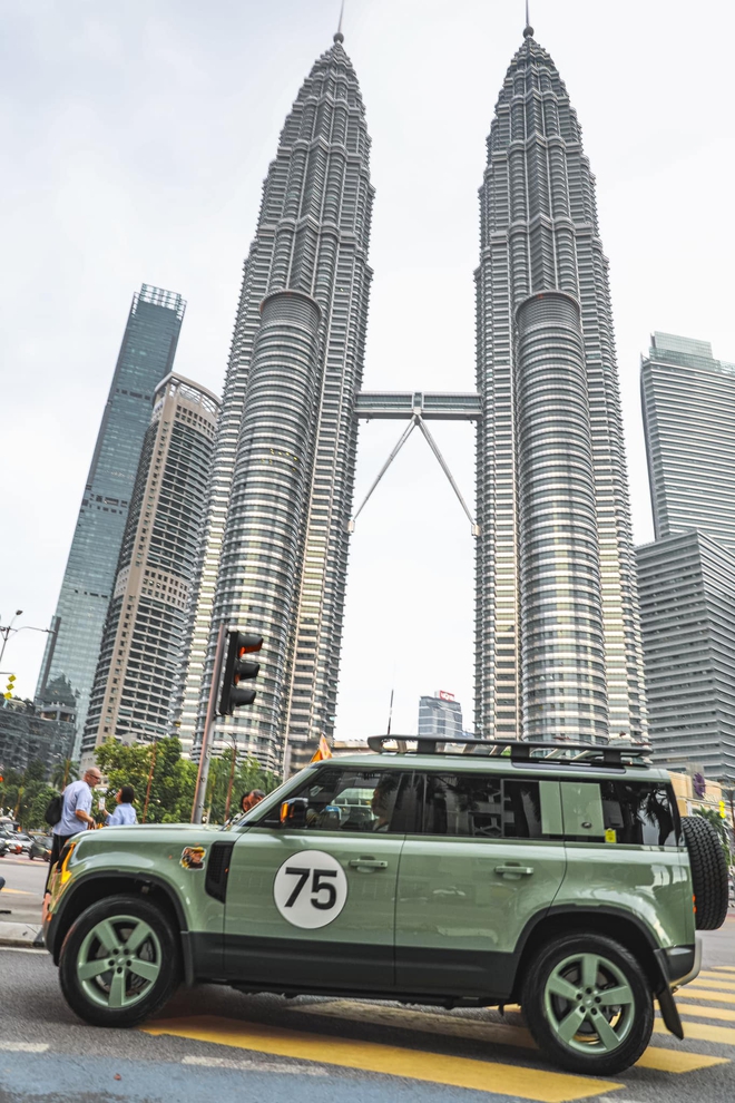 9x kể chuyện sắp lái Land Rover Defender đi phượt: Từ Việt Nam qua châu Âu đến Nam Mỹ, chuẩn bị 6 tháng, phải tập luyện cường độ cao- Ảnh 5.