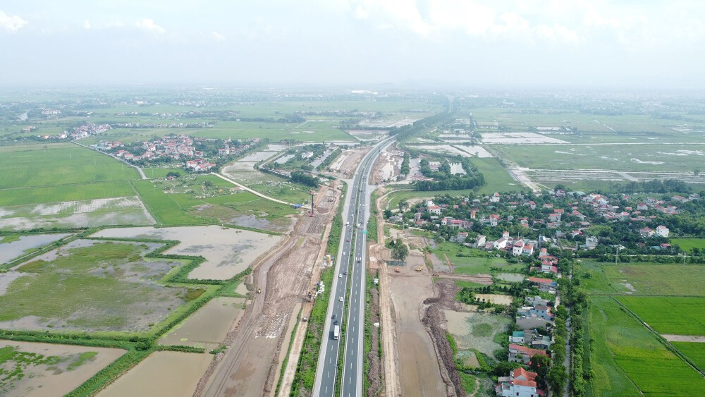 Đột phá về cao tốc, sân bay… Hà Nam trở thành cực tăng trưởng lớn bậc nhất khu vực phía Nam Hà Nội- Ảnh 3.