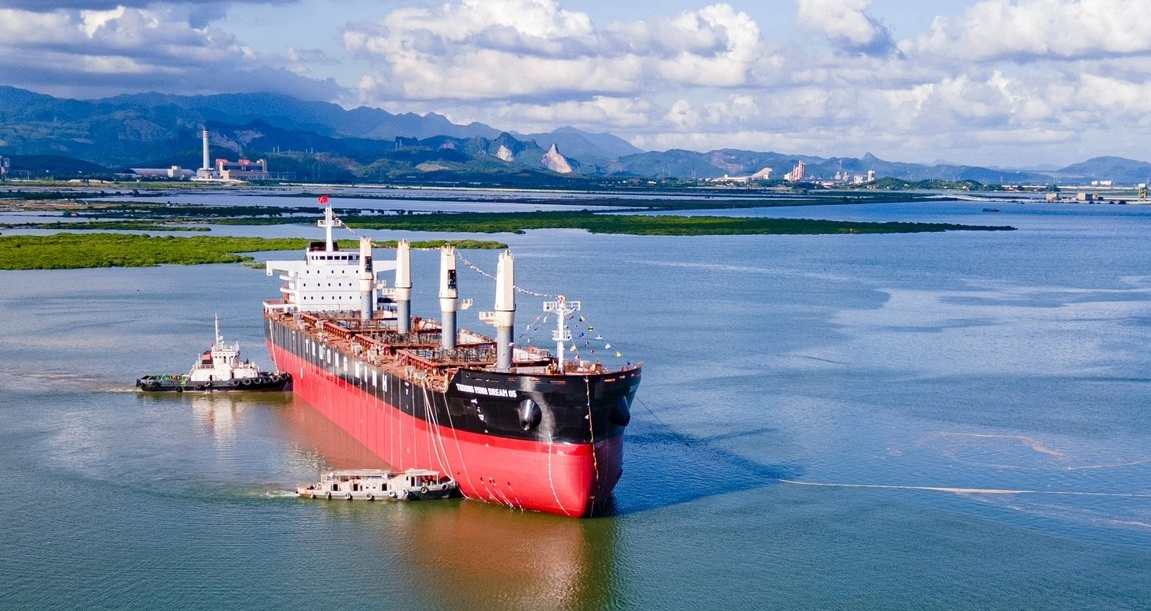 Hạ thủy tàu hàng trọng tải 45.000 DWT - Tự hào về năng lực đóng tàu của Việt Nam- Ảnh 5.