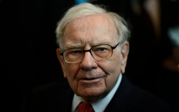 Liên tục bán cổ phiếu vài tuần qua, Warren Buffett vẫn mất bao nhiêu trong cú sập của TTCK toàn cầu?- Ảnh 1.