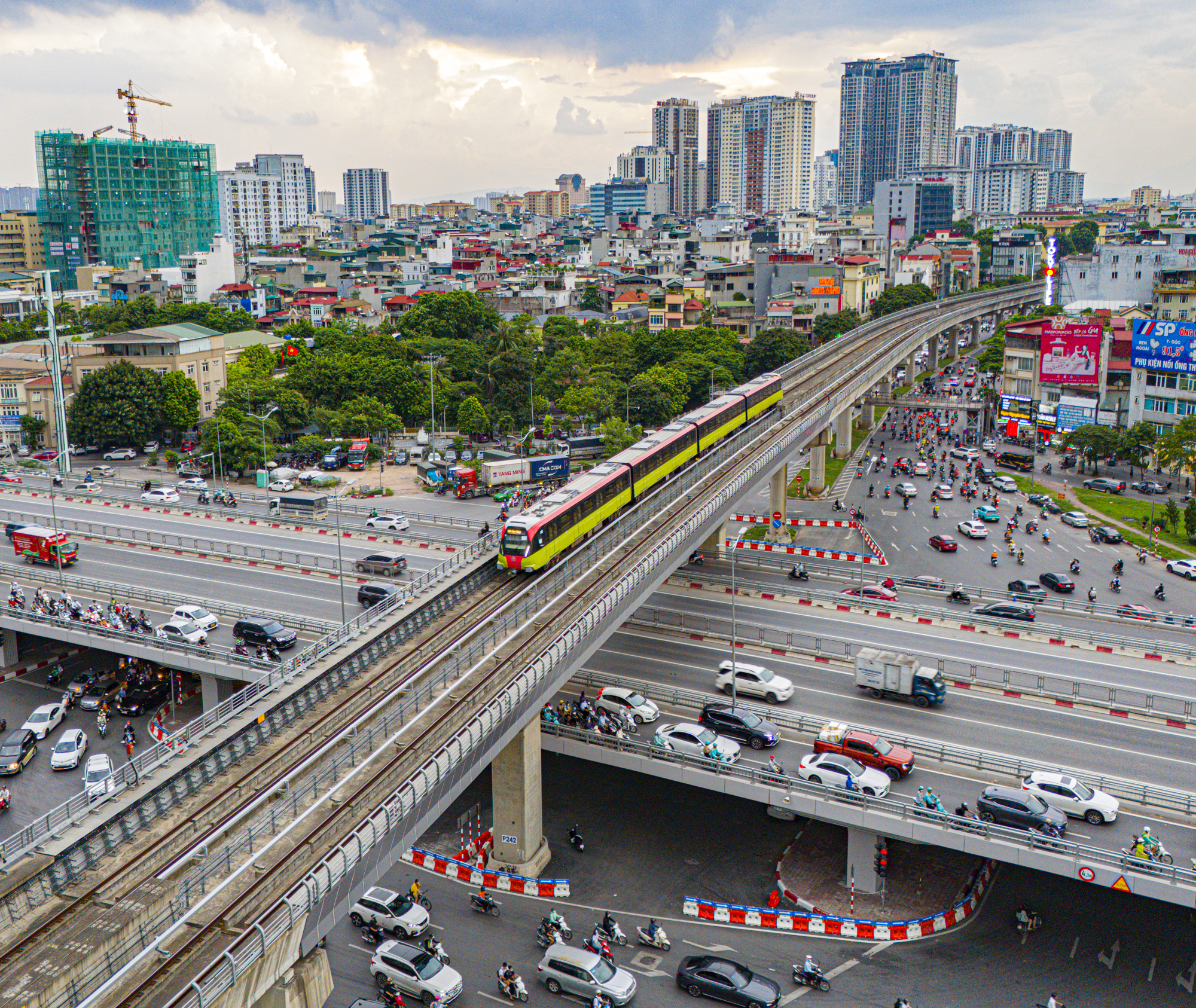 Đoạn trên cao đã hoạt động, đoạn đi ngầm của đường sắt Nhổn - ga Hà Nội giờ ra sao?- Ảnh 2. Đoạn trên cao đã hoạt động, đoạn đi ngầm của đường sắt Nhổn - ga Hà Nội giờ ra sao?- Ảnh 2.