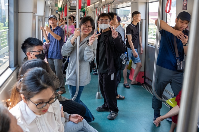 Ngay lúc này: Metro Nhổn - ga Hà Nội bắt đầu đón những vị khách đầu tiên, nhiều trải nghiệm vô cùng thú vị!- Ảnh 34.