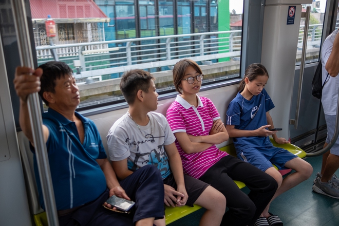 Metro Nhổn - ga Hà Nội bắt đầu đón những vị khách đầu tiên, nhiều trải nghiệm vô cùng thú vị!- Ảnh 33.