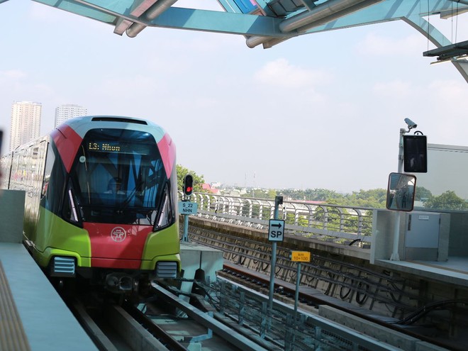 Metro Nhổn - ga Hà Nội bắt đầu đón những vị khách đầu tiên, nhiều trải nghiệm vô cùng thú vị!- Ảnh 46.
