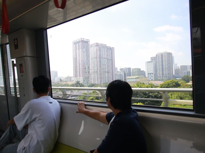 Metro Nhổn - ga Hà Nội bắt đầu đón những vị khách đầu tiên, nhiều trải nghiệm vô cùng thú vị!- Ảnh 25.