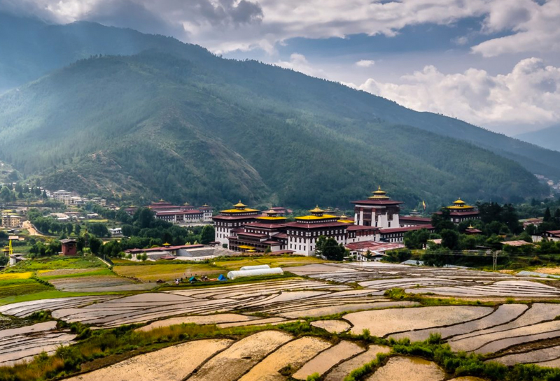 Người Việt đã có thể bay thẳng đến sân bay khó hạ cánh nhất thế giới, với giá vé cao ngỡ ngàng- Ảnh 4. Người Việt đã có thể bay thẳng đến sân bay khó hạ cánh nhất thế giới, với giá vé cao ngỡ ngàng- Ảnh 4.