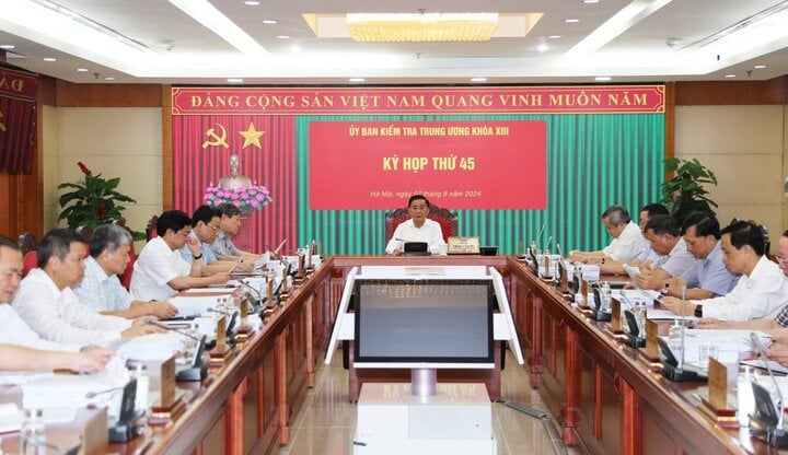 Đề nghị xem xét, thi hành kỷ luật ông Lê Minh Khái- Ảnh 1. Đề nghị xem xét, thi hành kỷ luật ông Lê Minh Khái- Ảnh 1.