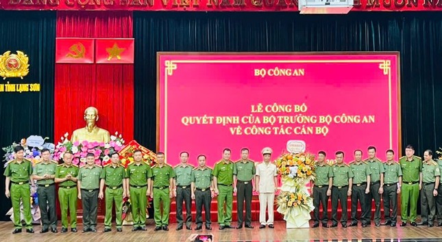 Bộ trưởng Bộ Công an bổ nhiệm cục trưởng, phó giám đốc công an tỉnh- Ảnh 4.