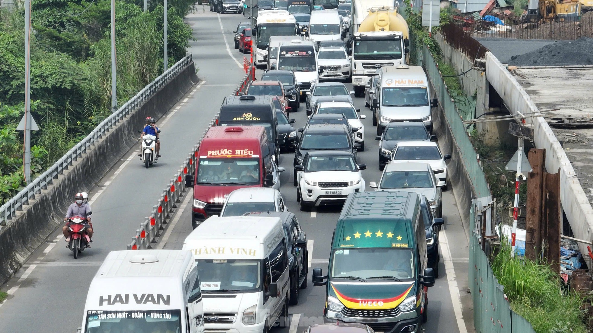 Ngày thứ hai kỳ nghỉ 2/9: Cao tốc TPHCM - Long Thành liên tục đóng, mở vì quá đông- Ảnh 8.