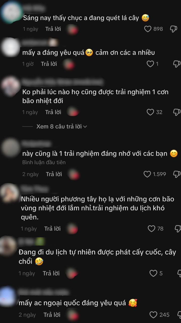 Hành động đẹp của du khách quốc tế sau cơn bão số 3 khiến cộng đồng mạng hết lời khen ngợi- Ảnh 13.