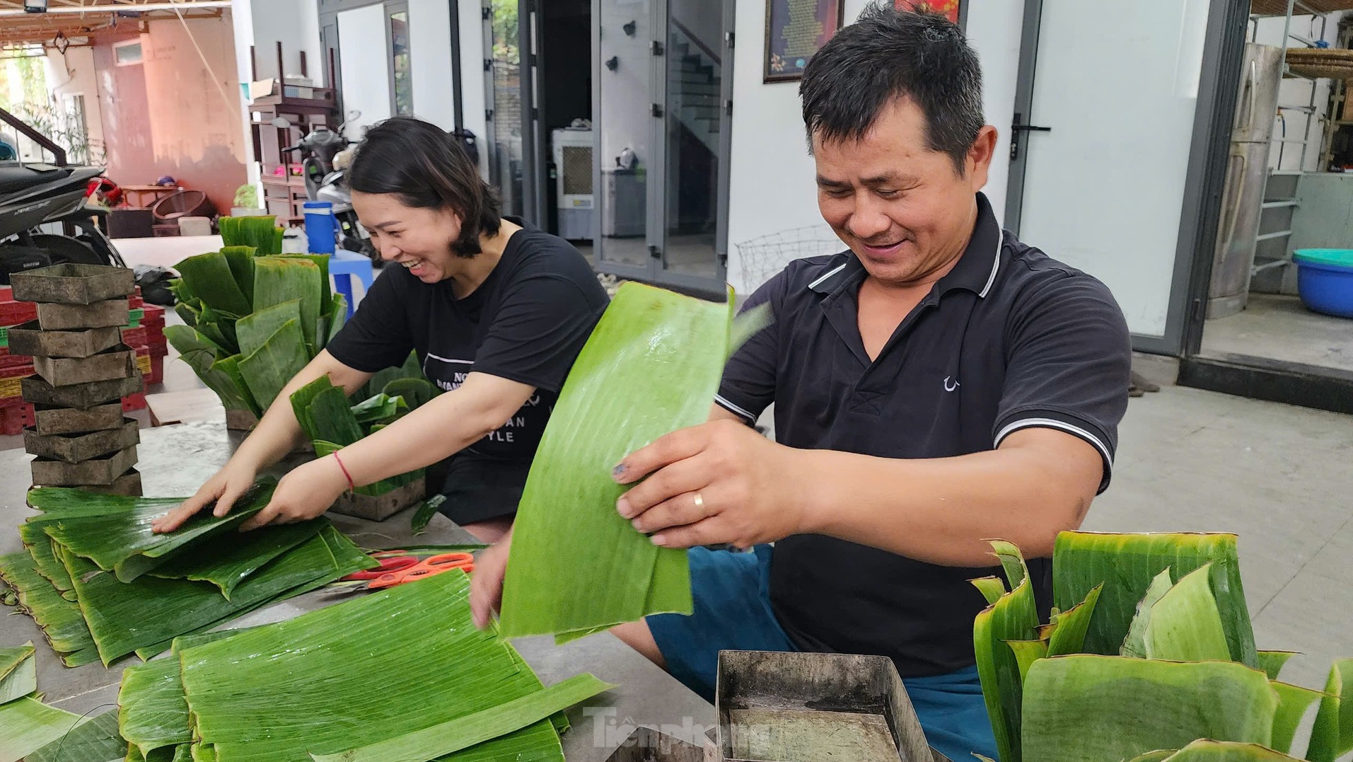 Người dân Đà Nẵng nấu bánh chưng xuyên đêm ủng hộ vùng lũ miền Bắc- Ảnh 17.