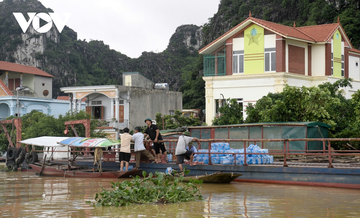 Hàng nghìn hộ dân ở Ninh Bình bị ngập nặng khi nước lũ dâng cao- Ảnh 11.